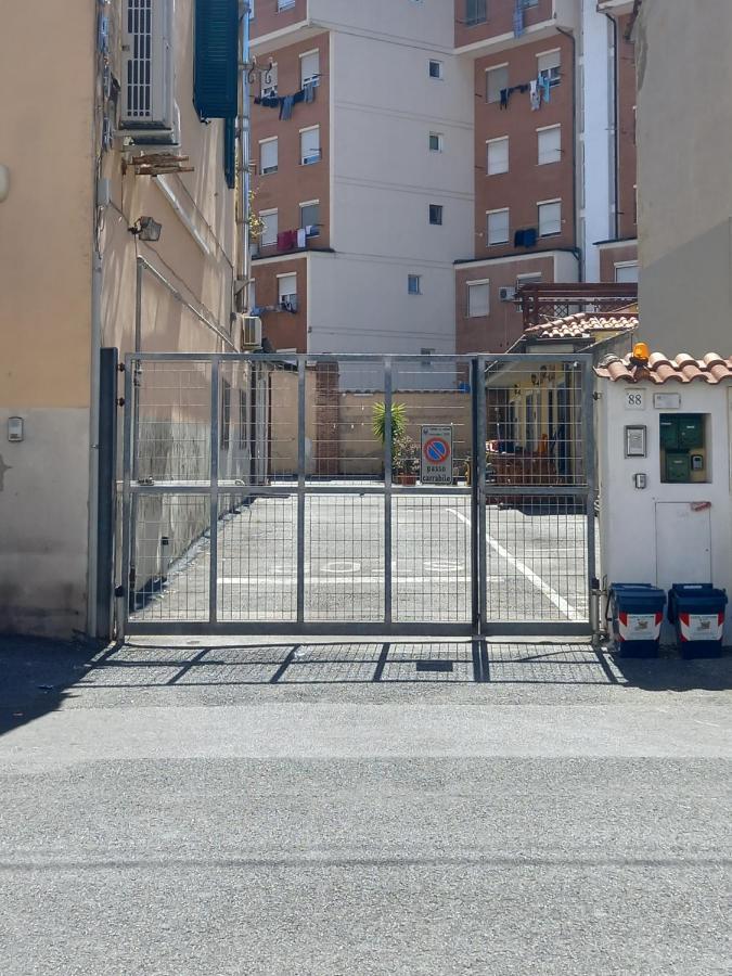 "La Casita", 2 Floors Apartment, Private Parking 1 Car Or 2 Bikes, Air-Cond And Terrace Λιβόρνο Εξωτερικό φωτογραφία