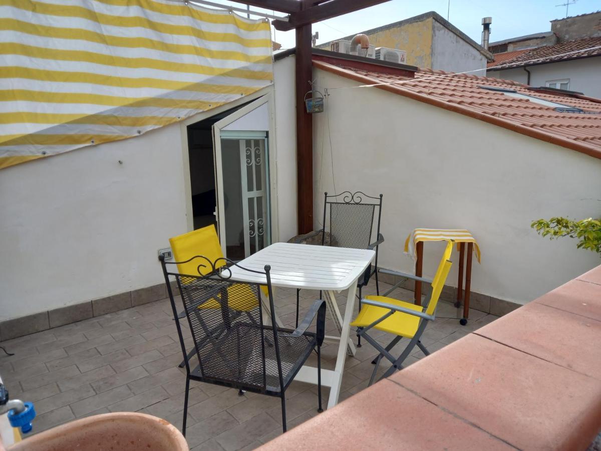 "La Casita", 2 Floors Apartment, Private Parking 1 Car Or 2 Bikes, Air-Cond And Terrace Λιβόρνο Εξωτερικό φωτογραφία
